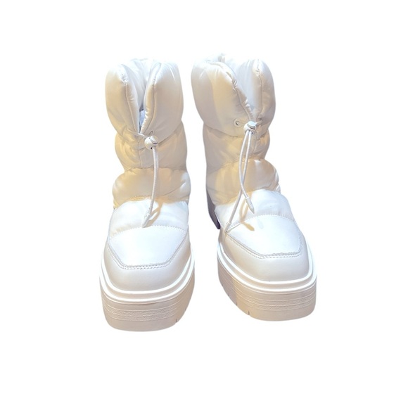 Sam Edelman Boots Lakyn White Quilted Ankle Booties Size 9 - Picture 6 of 8